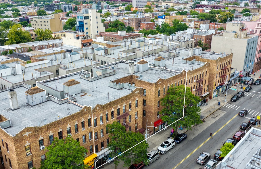 25-12 Steinway St, Astoria, NY for sale - Building Photo - Image 3 of 9