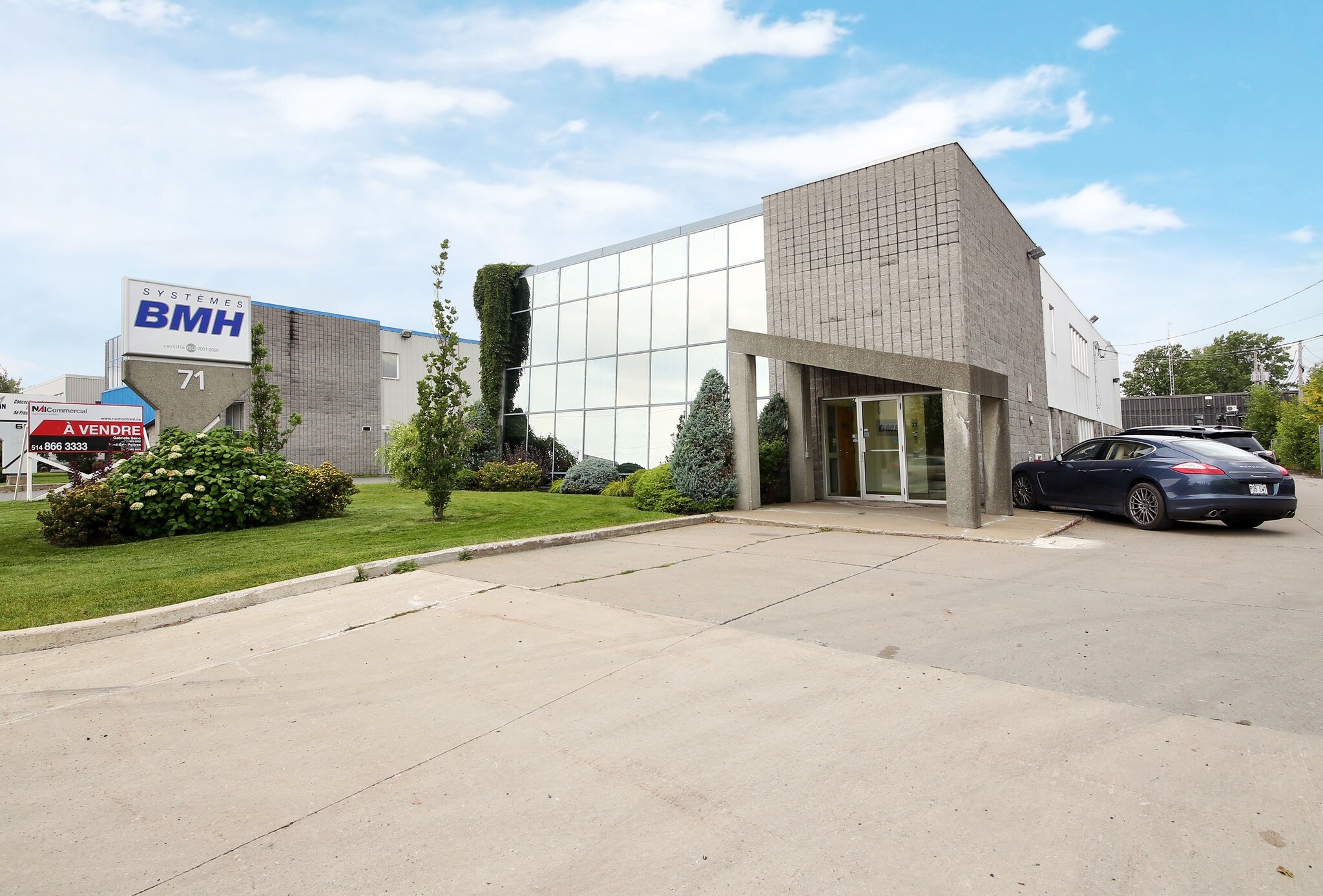 71 Ch du Tremblay, Boucherville, QC for sale Primary Photo- Image 1 of 1