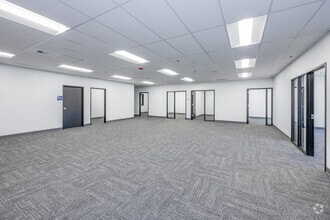 7817 S 210th St, Kent, WA for lease Interior Photo- Image 1 of 12