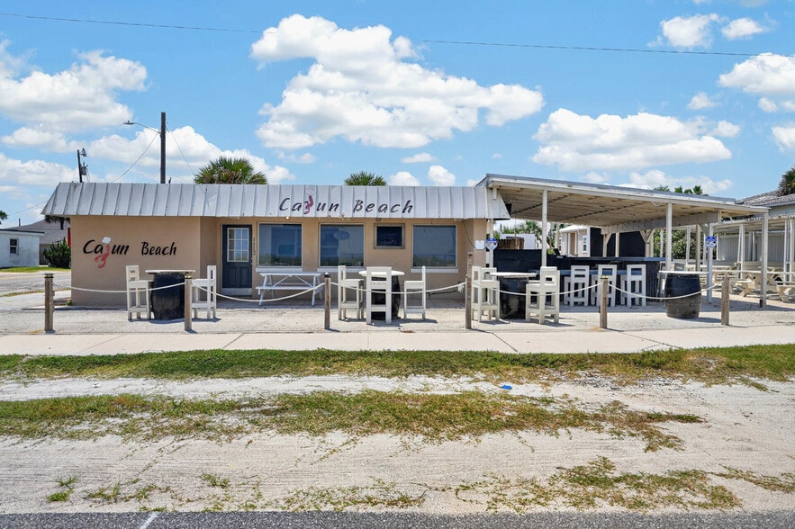 1112 S Ocean Shore Blvd, Flagler Beach, FL for sale - Building Photo - Image 1 of 21