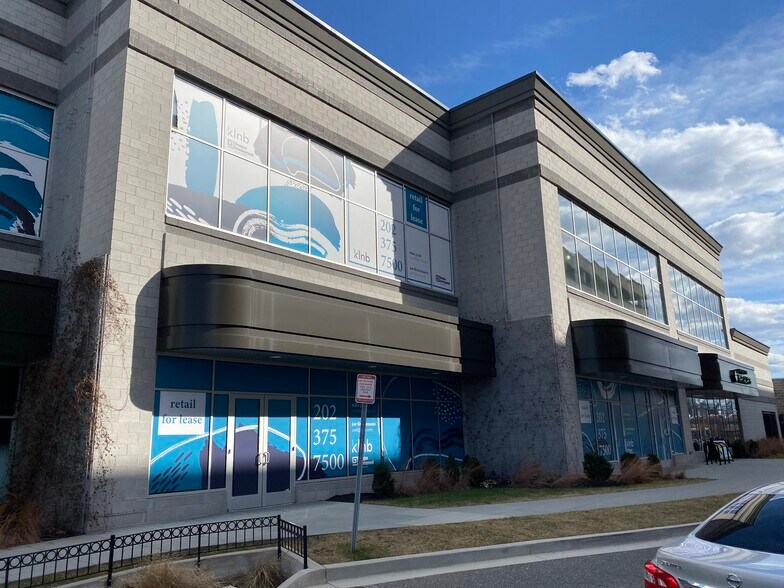 1401 New York Ave NE, Washington, DC à louer - Photo du bâtiment - Image 3 de 56