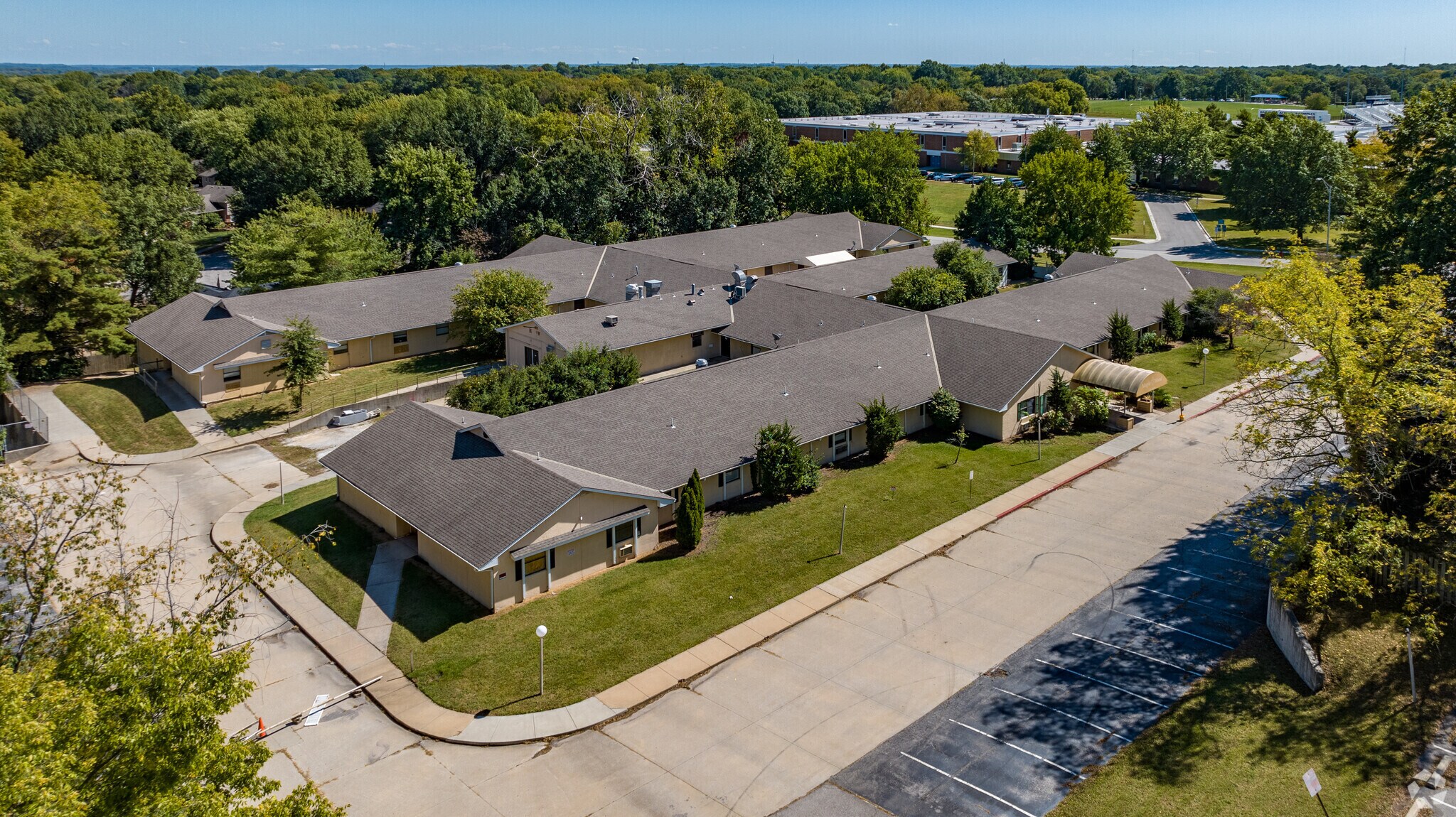 724 NE 79th Ter, Kansas City, MO à vendre Photo principale- Image 1 de 17