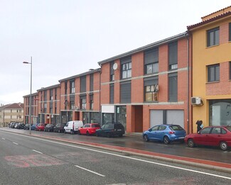 Plus de détails pour Multi-résidentiel à vendre