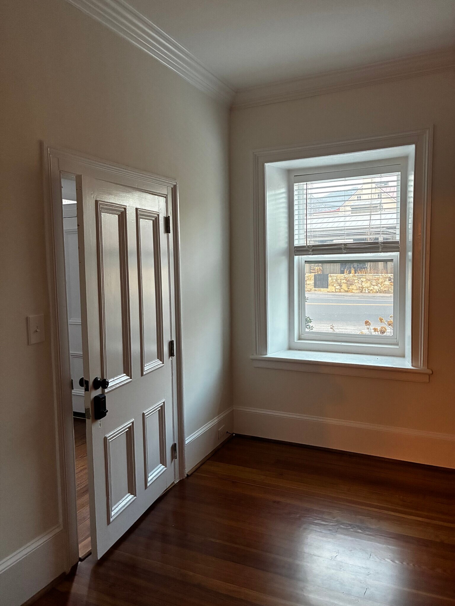 3704 Sperryville Pike, Sperryville, VA for lease Interior Photo- Image 1 of 9