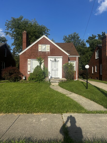 18658 Rutherford St, Detroit, MI à vendre - Photo du bâtiment - Image 3 de 11