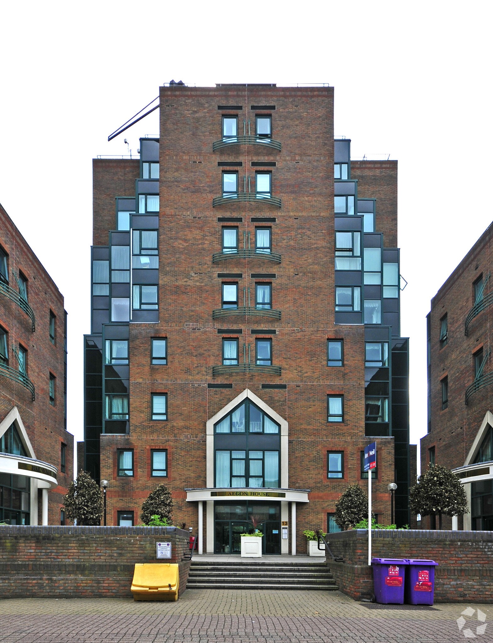 13 Lanark Sq, Londres à louer Photo principale- Image 1 de 3