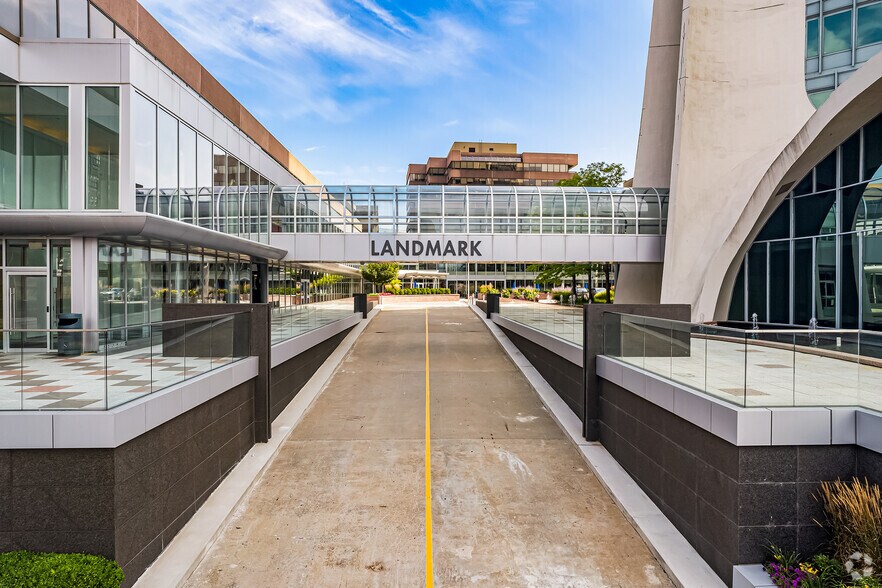 1 Landmark Sq, Stamford, CT à louer - Photo du bâtiment - Image 3 de 22