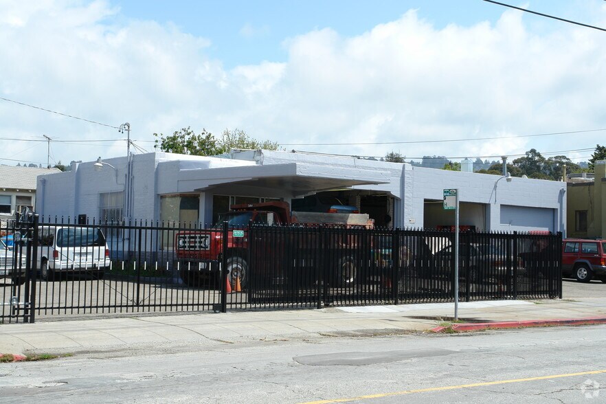 1321 Gilman St, Albany, CA à vendre - Photo du bâtiment - Image 2 de 2