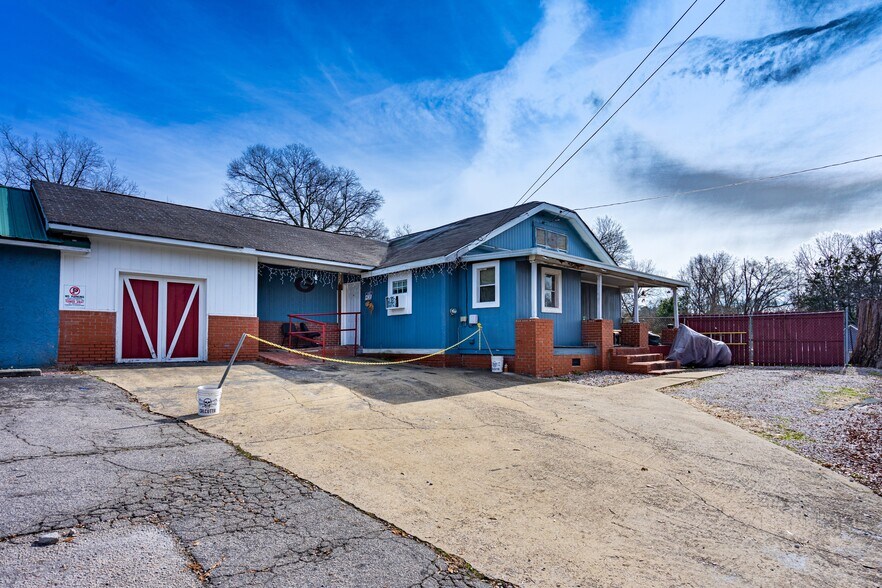 501 Whitesville St, Lagrange, GA à vendre - Photo du bâtiment - Image 2 de 4