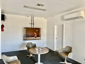 5277 W Jefferson Blvd, Los Angeles, CA for lease Interior Photo- Image 1 of 8