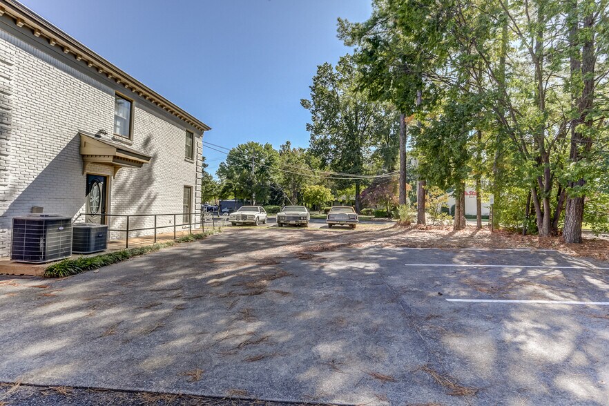 1027 S Yates Rd, Memphis, TN à louer - Photo du bâtiment - Image 3 de 9