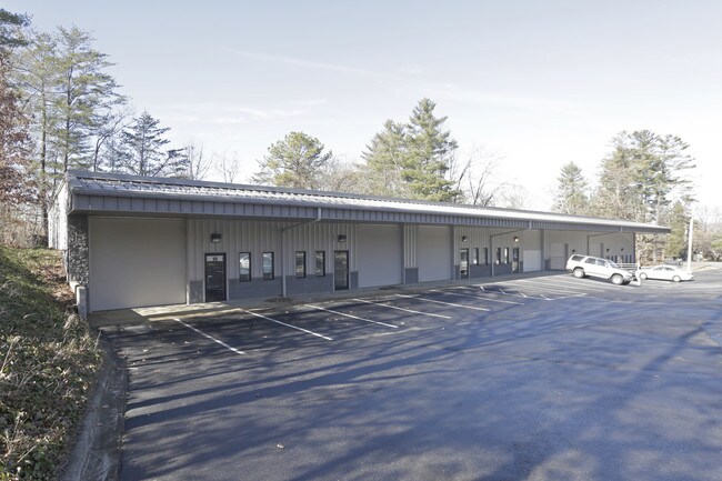 Plus de détails pour 55-63 Bradley Branch Rd, Arden, NC - Local d'activités à louer