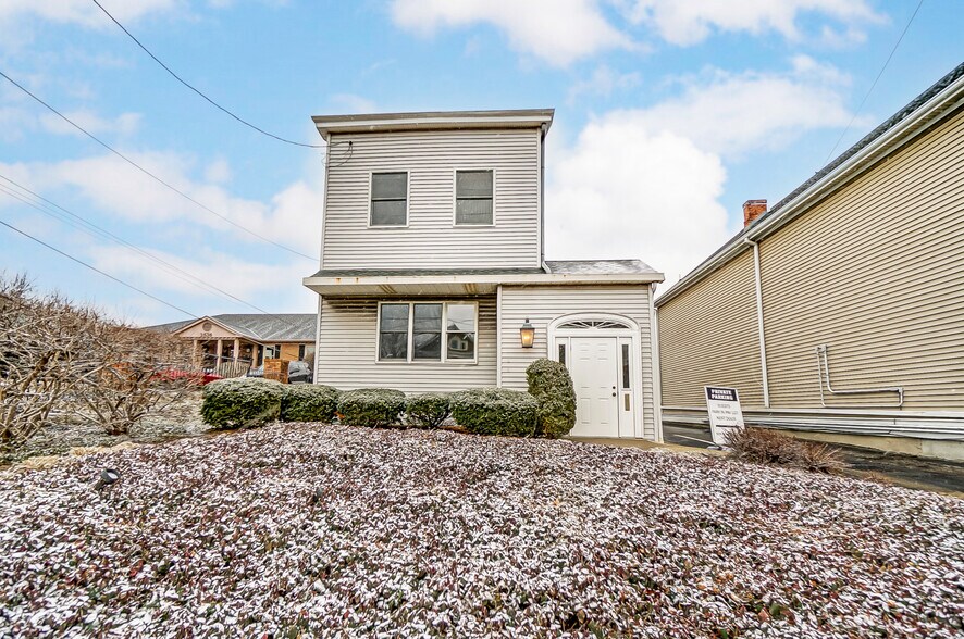 3530 Edwards Rd, Cincinnati, OH à louer - Photo du bâtiment - Image 2 de 22