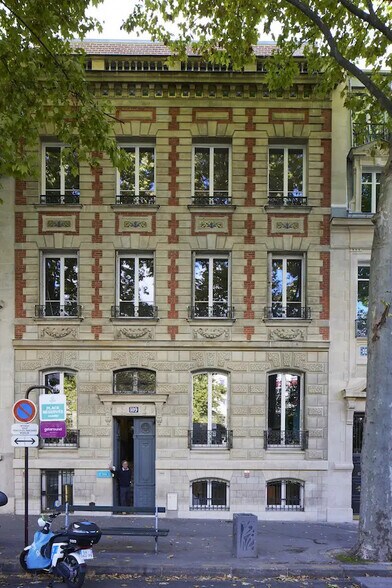 Espace de cotravail dans Paris à louer - Photo du bâtiment - Image 1 de 14