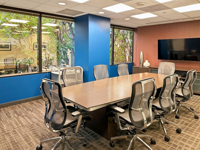 135 S state college Blvd, Brea, CA for lease - Interior Photo - Image 2 of 26
