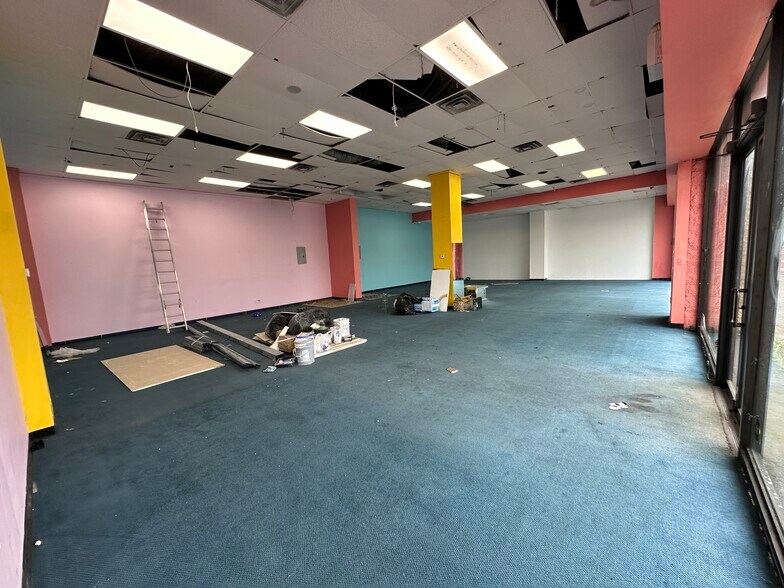 2413-2459 Flatbush Ave, Brooklyn, NY for lease - Interior Photo - Image 2 of 8