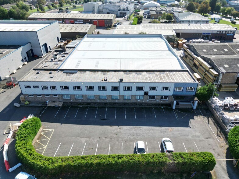 7 Glebe Rd, Huntingdon à vendre - Photo du bâtiment - Image 3 de 8