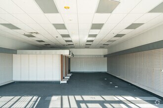 9201 W Peoria Ave, Peoria, AZ for lease Interior Photo- Image 2 of 2