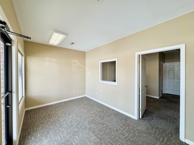 1301-1385 W Danville St, South Hill, VA à louer - Photo du bâtiment - Image 2 de 13