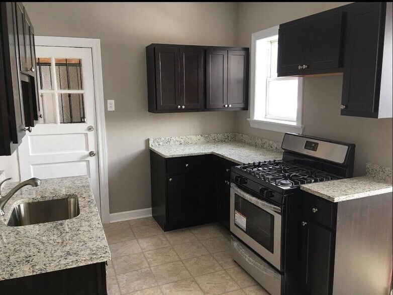 7251-7261 S Phillips Ave, Chicago, IL à vendre - Photo du bâtiment - Image 3 de 7