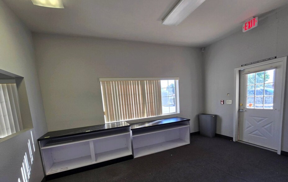 8841 Florentine Rd, Prescott Valley, AZ à louer - Photo du bâtiment - Image 3 de 5