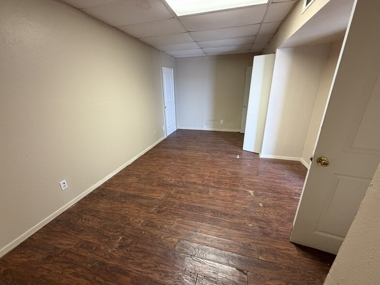 7413 Wichita St, Fort Worth, TX for lease - Building Photo - Image 3 of 9
