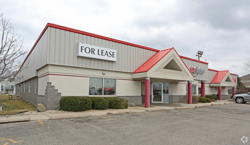 3221-3225 Parmenter St, Middleton, WI for lease - Primary Photo - Image 1 of 8