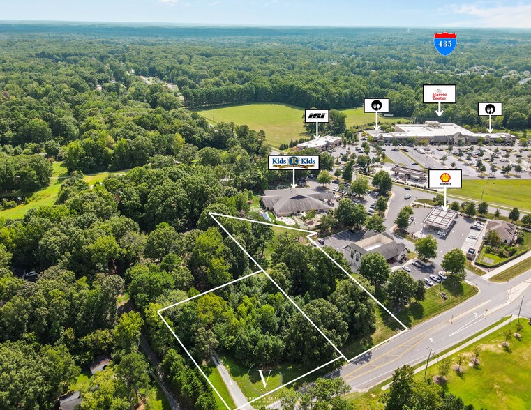 Chestnut Ln, Indian Trail, NC à vendre - Photo du bâtiment - Image 2 de 4