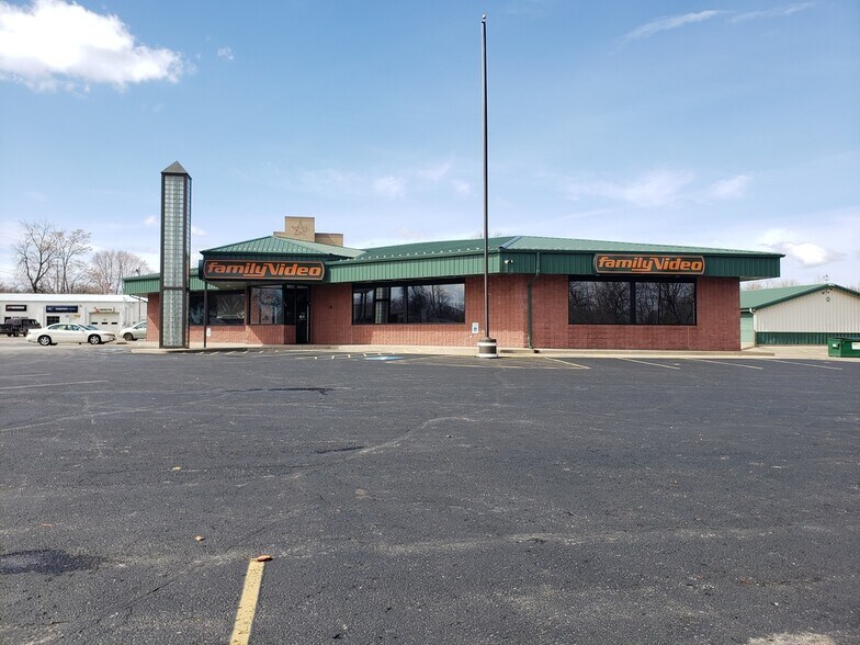 819 Albia Rd, Ottumwa, IA à louer - Photo du bâtiment - Image 2 de 6