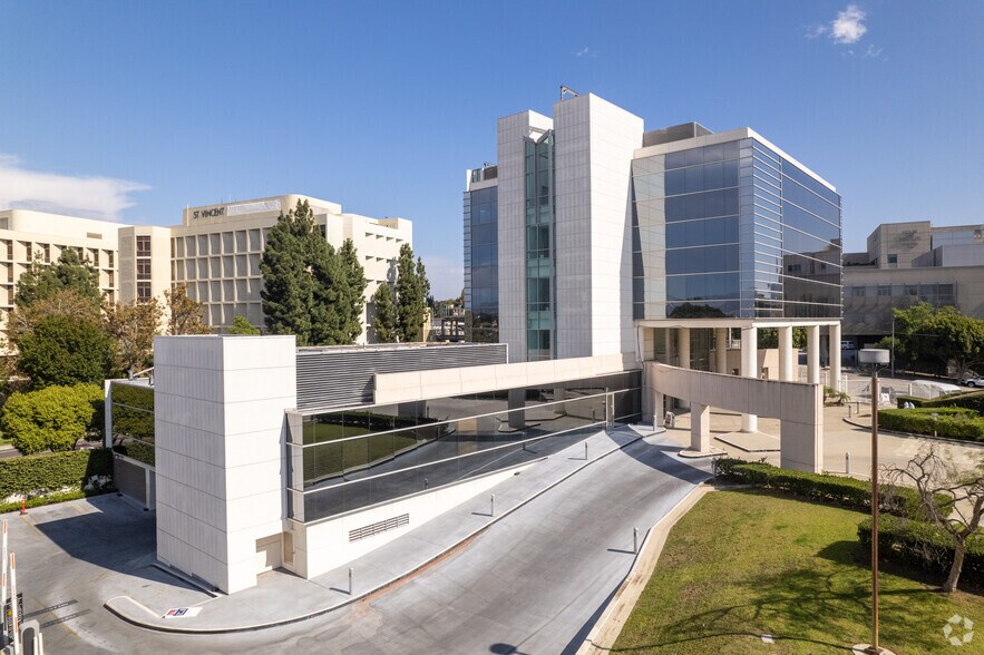 2200 W 3rd St, Los Angeles, CA à louer - Aérien - Image 2 de 6