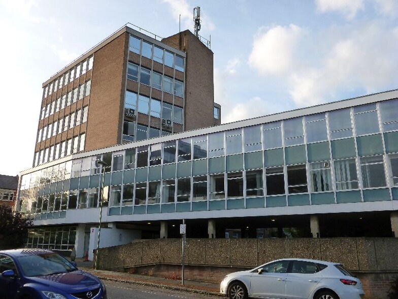 958-964 High Rd, Londres à louer - Photo du bâtiment - Image 3 de 6