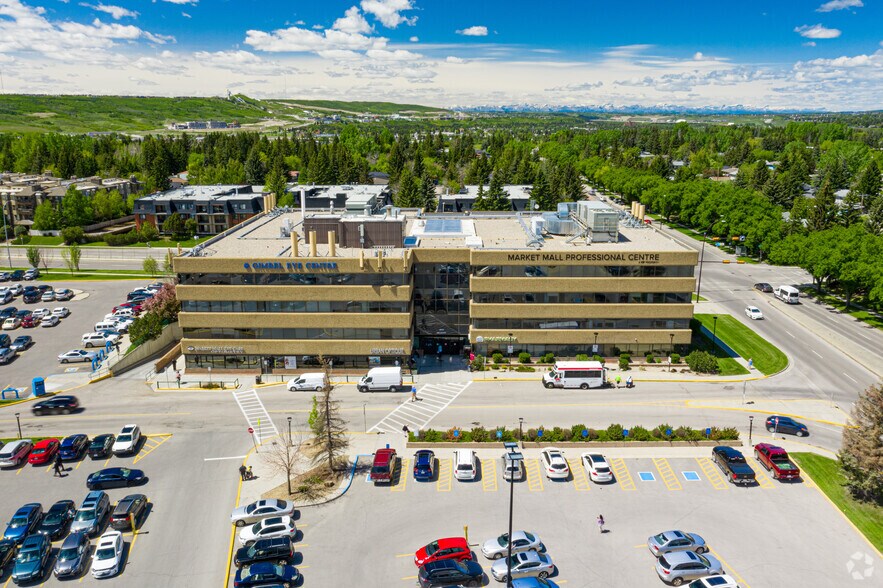 4935 40th Ave, Calgary, AB à louer - Aérien - Image 1 de 8
