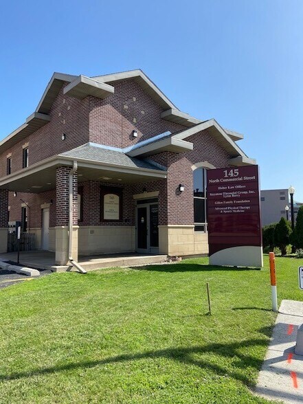 145 N Commercial St, Neenah, WI à vendre - Photo principale - Image 3 de 12