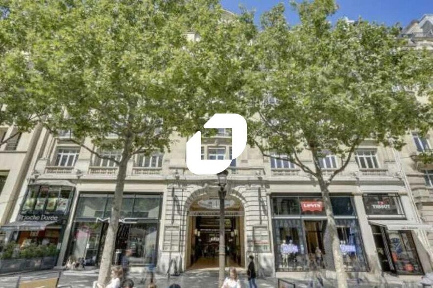 76-78 Avenue Des Champs Elysées, Paris à louer - Photo du bâtiment - Image 3 de 10