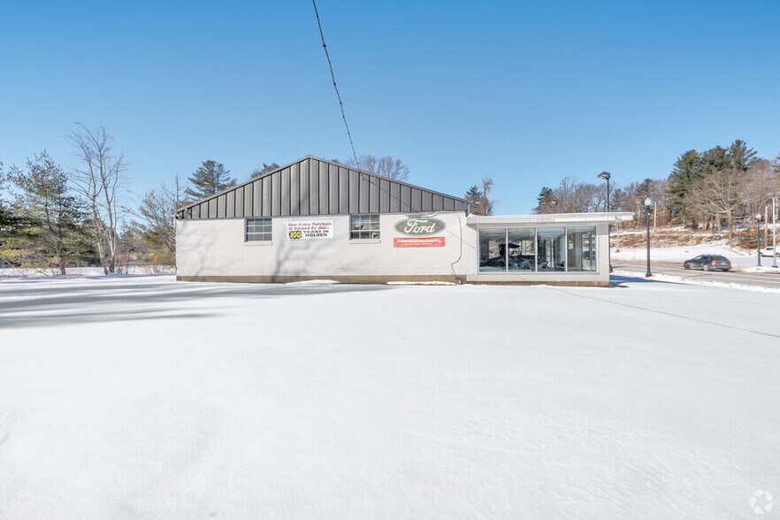 945 Main St, Holden, MA à vendre - Photo du bâtiment - Image 3 de 15