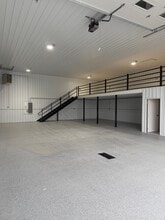 1106 S 34th St, Norfolk, NE for lease Interior Photo- Image 2 of 2