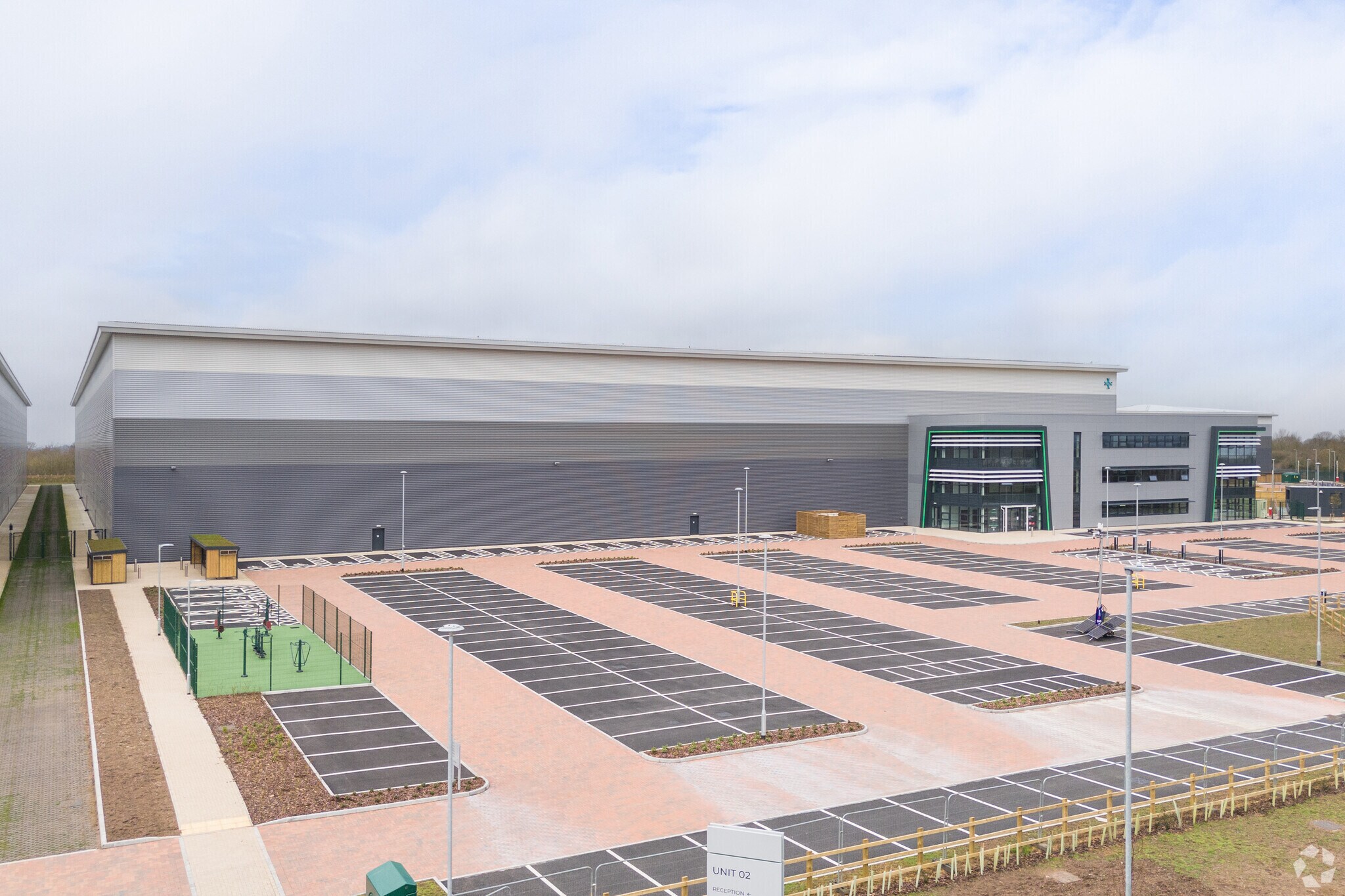 Royal Oak Way N, Daventry à louer Photo du bâtiment- Image 1 de 5