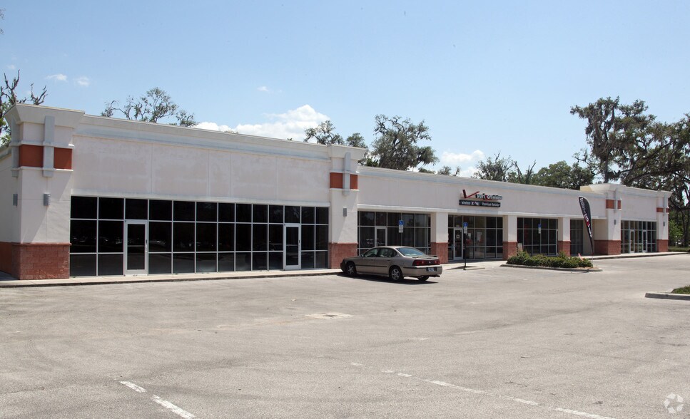 7260 Broad St, Brooksville, FL à louer - Photo du bâtiment - Image 3 de 11