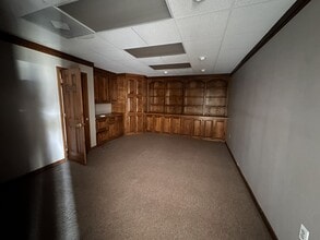 1405 Old Grove Rd, Greenville, SC à vendre Photo intérieure- Image 1 de 4