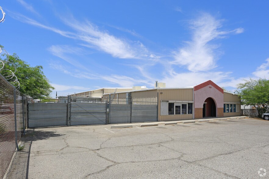 1225 W Miracle Mile, Tucson, AZ à vendre - Photo du bâtiment - Image 2 de 2