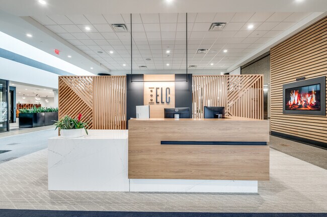 Plus de détails pour 600 E Las Colinas Blvd, Irving, TX - Bureau à louer