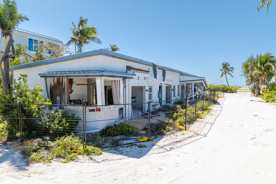 4819 Tradewinds Dr, Sanibel, FL à vendre - Photo principale - Image 1 de 37