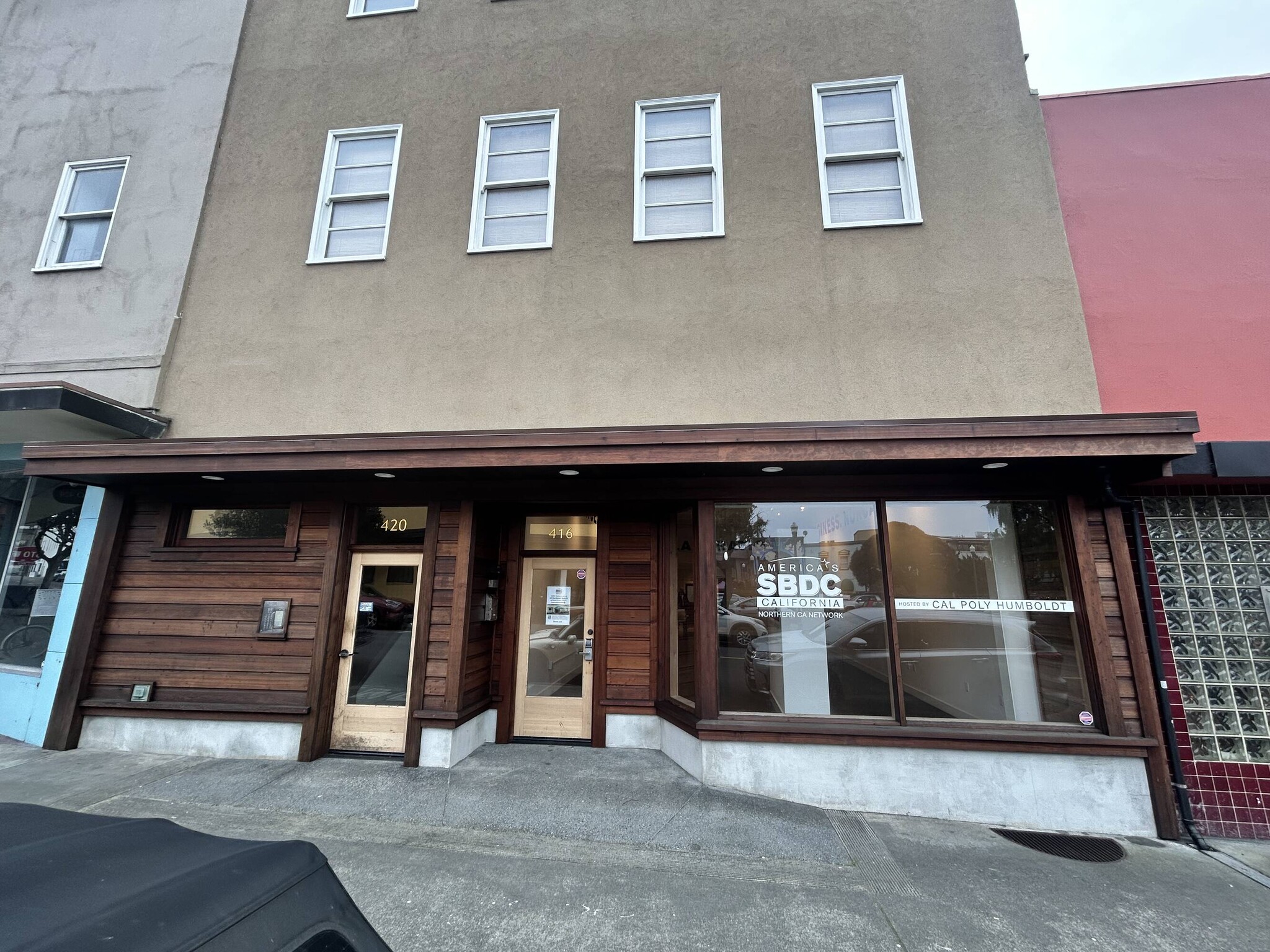 420 3rd St, Eureka, CA à louer Photo principale- Image 1 de 3