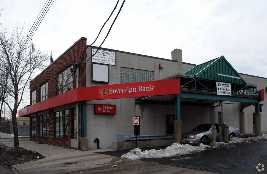 466 Bloomfield Ave, Newark, NJ à louer - Photo du bâtiment - Image 2 de 3