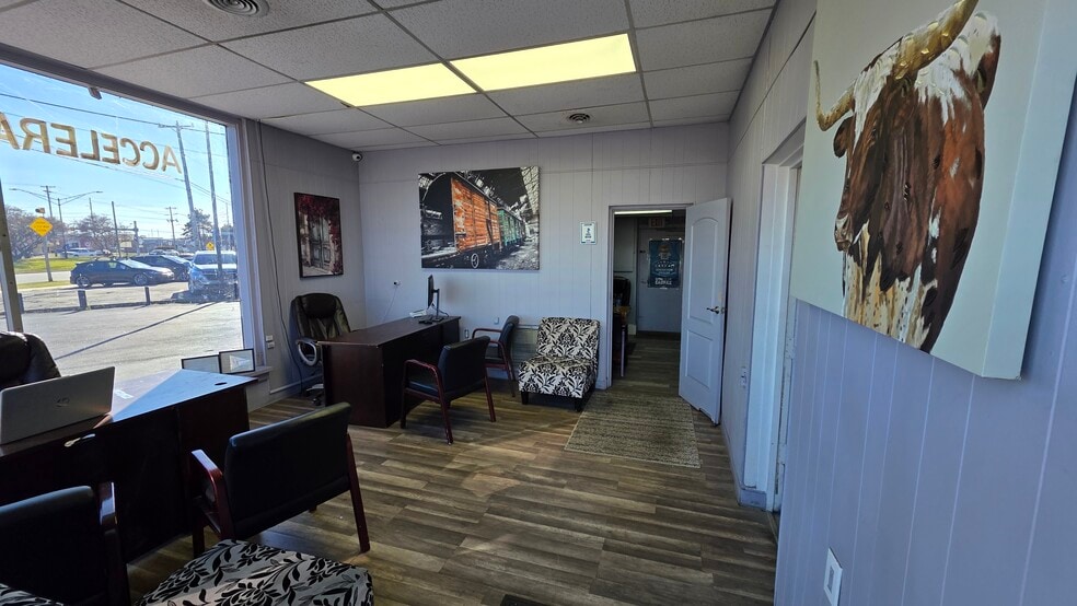 34165 S Gratiot Ave, Clinton Township, MI for lease - Building Photo - Image 2 of 6