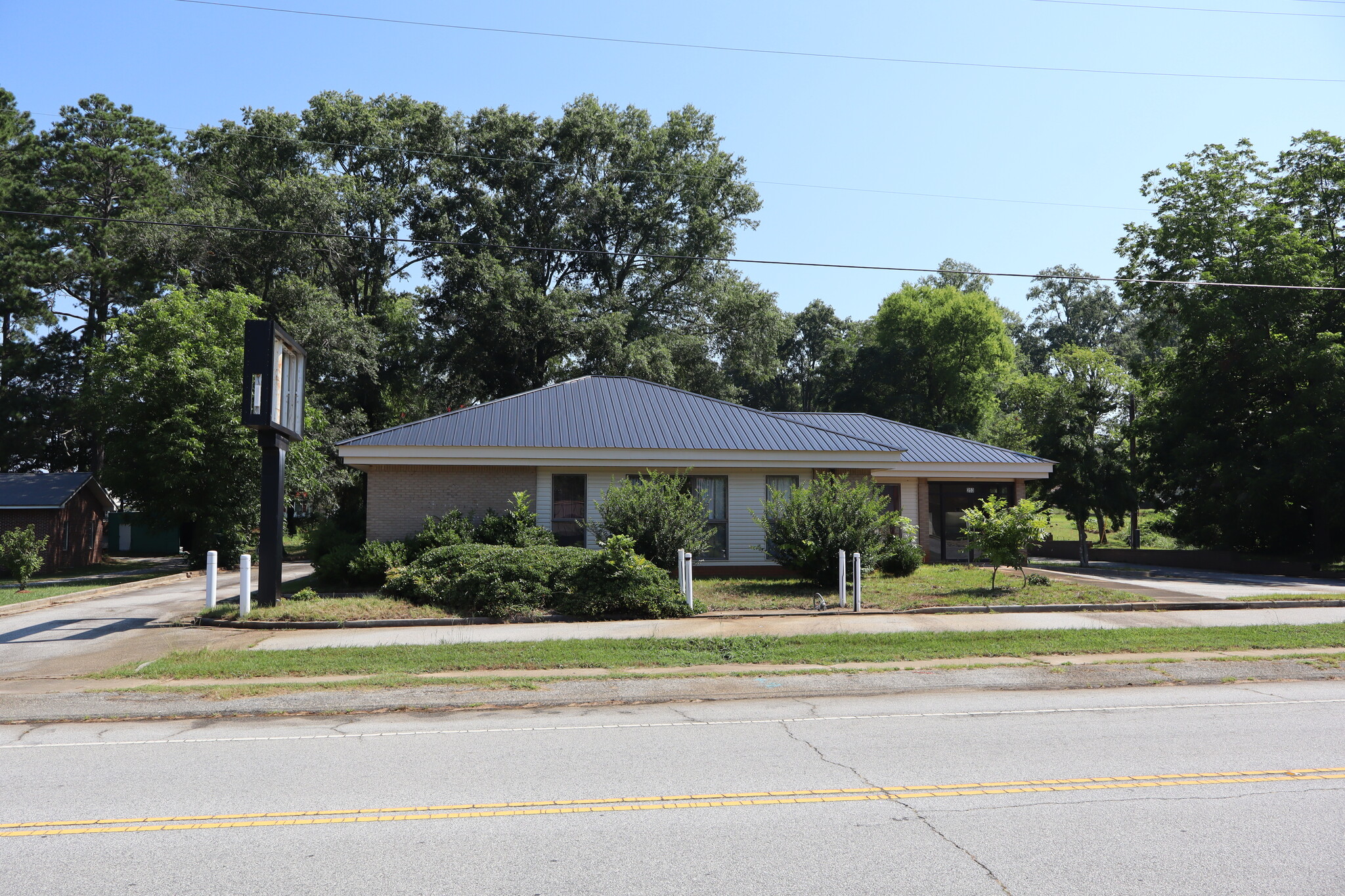 253 E Savannah St, Calhoun Falls, SC for sale Building Photo- Image 1 of 42