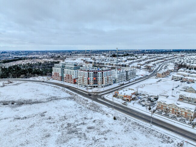 Plus de détails pour 80-100 Starwood Dr, Guelph, ON - Commerce de détail à louer