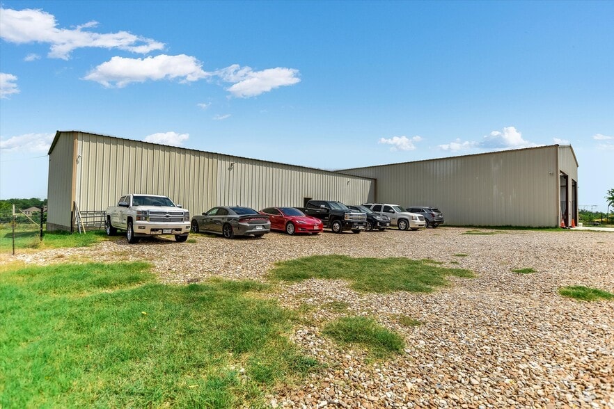 204 FM 696, Elgin, TX à vendre - Photo du bâtiment - Image 3 de 40