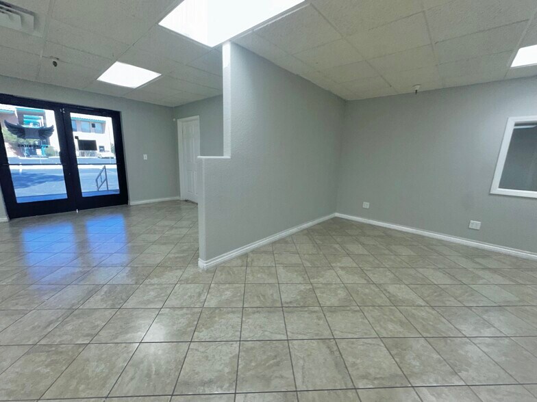 4505 W Hacienda Ave, Las Vegas, NV à louer - Photo intérieure - Image 2 de 14