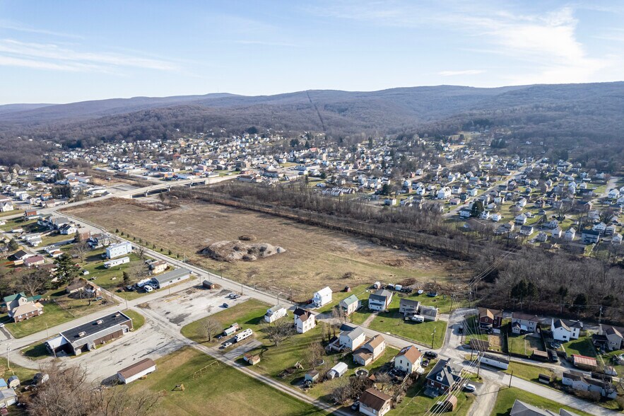 3rd St & Route 217, Derry, PA à vendre - Photo du bâtiment - Image 3 de 3